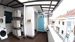 Kew Gate (D16), Terrace #509730531